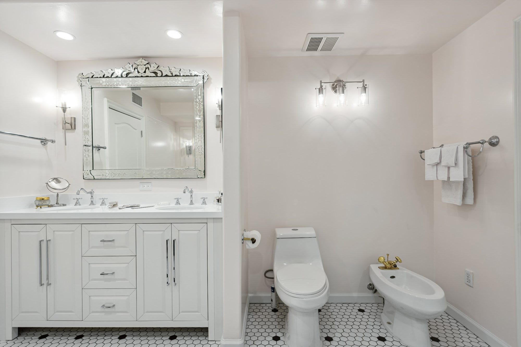 Bathroom Remodeling project photo 10 - MAV Design and Build, Houston TX area