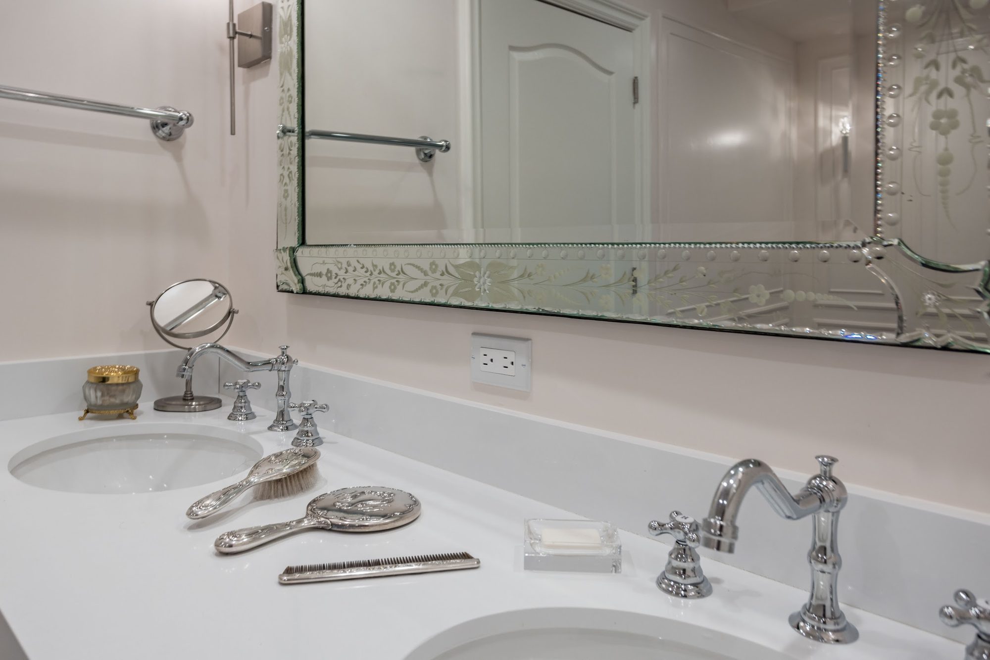 Bathroom Remodeling project photo 13 - MAV Design and Build, Houston TX area