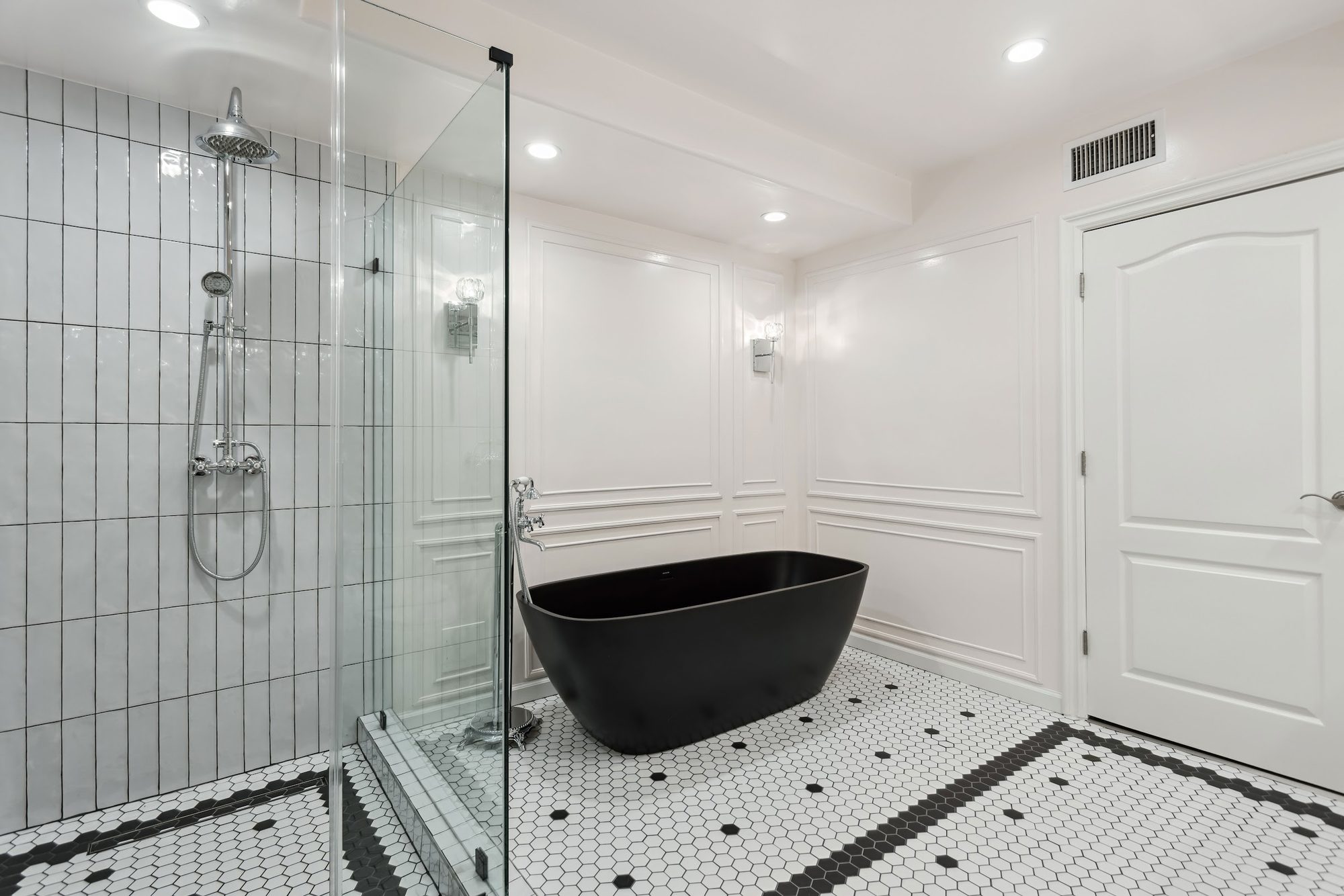 Bathroom Remodeling project photo 7 - MAV Design and Build, Houston TX area