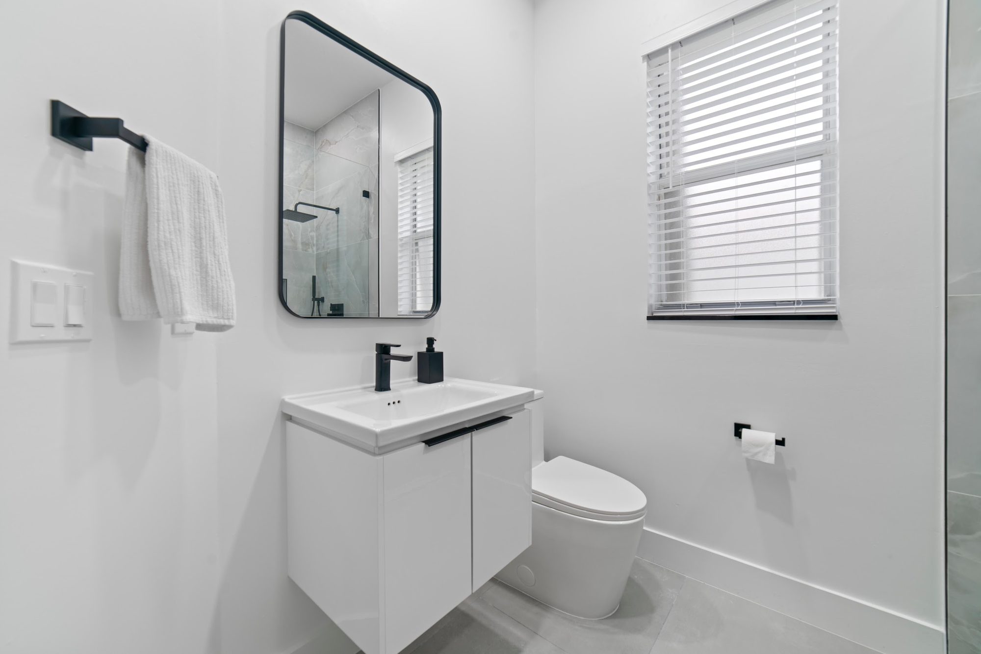 Bathroom Remodeling project photo 12 - MAV Design and Build, Houston TX area