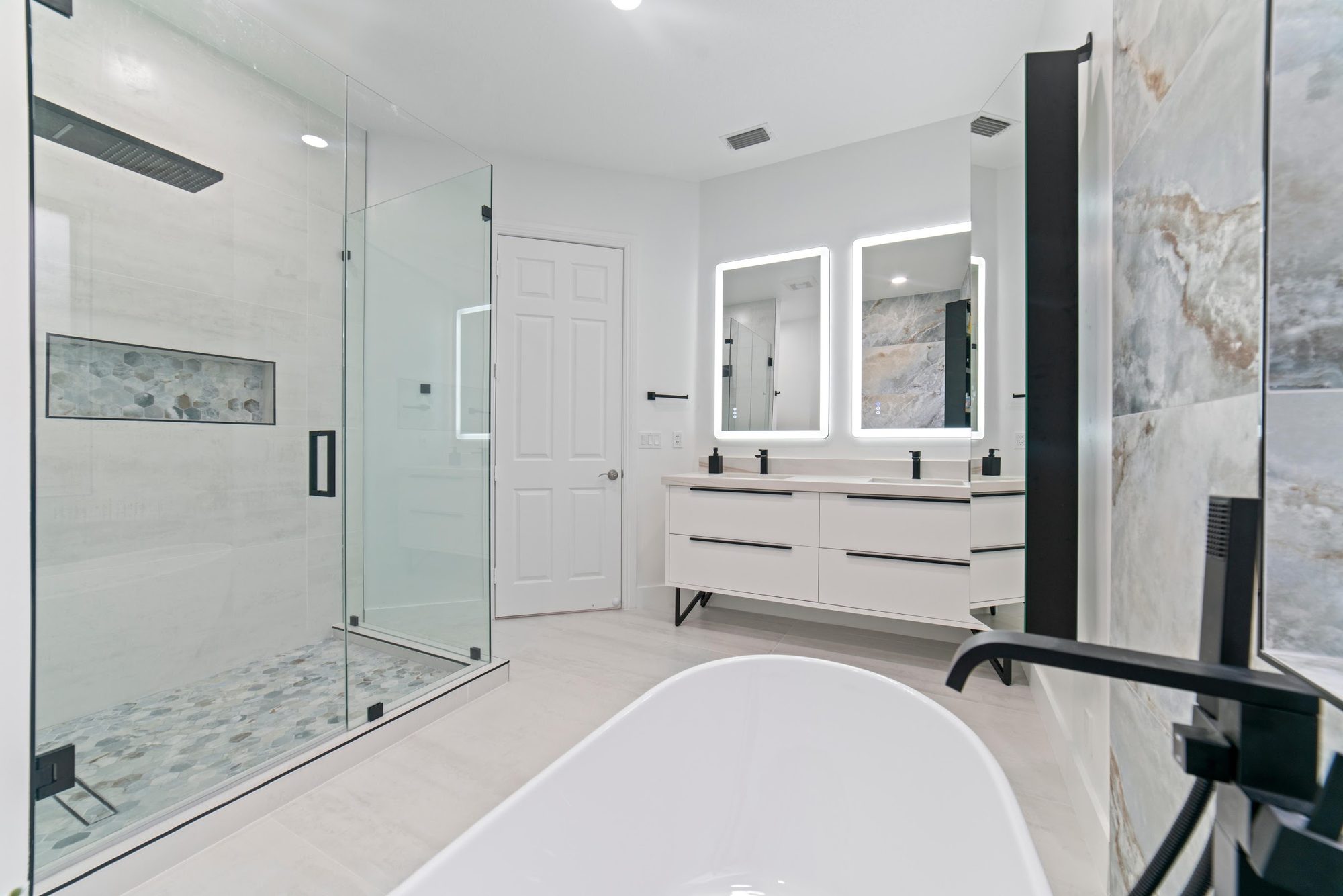 Bathroom Remodeling project photo 7 - MAV Design and Build, Houston TX area