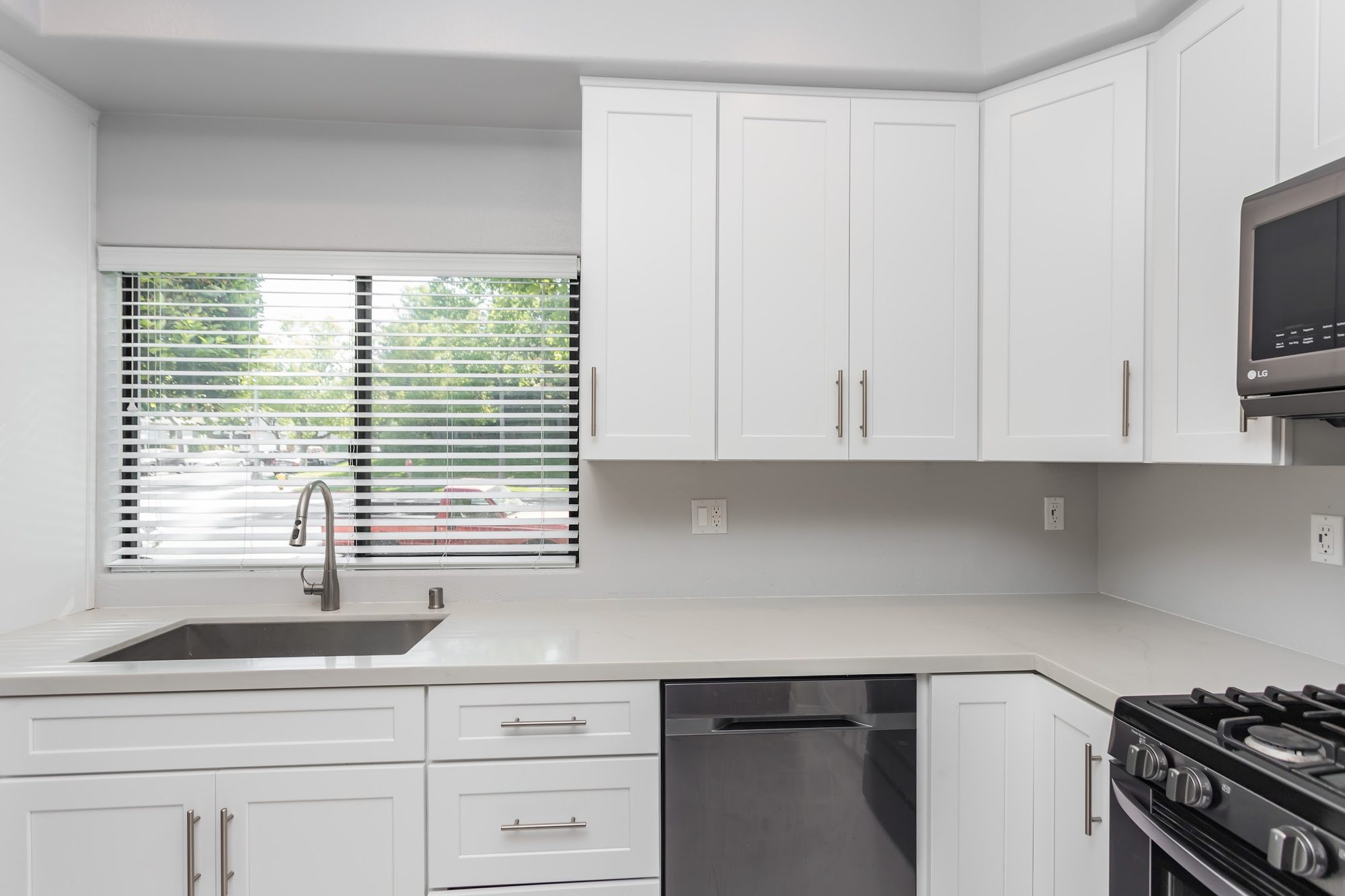 Kitchen Remodeling project photo 3 - MAV Design and Build, Houston TX area