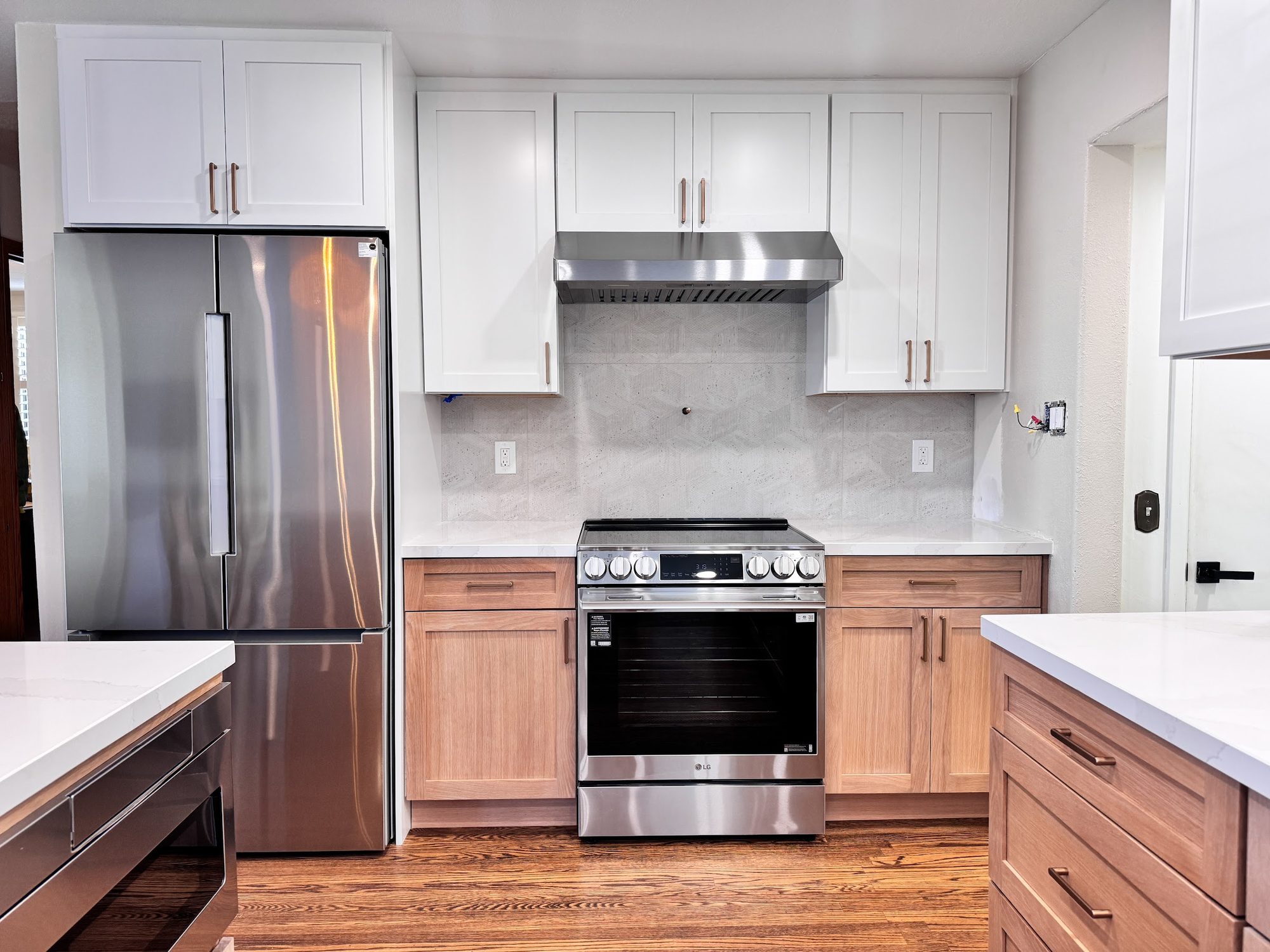 Two-Tone White Oak Kitchen Remodel — Houston, TX photo 3