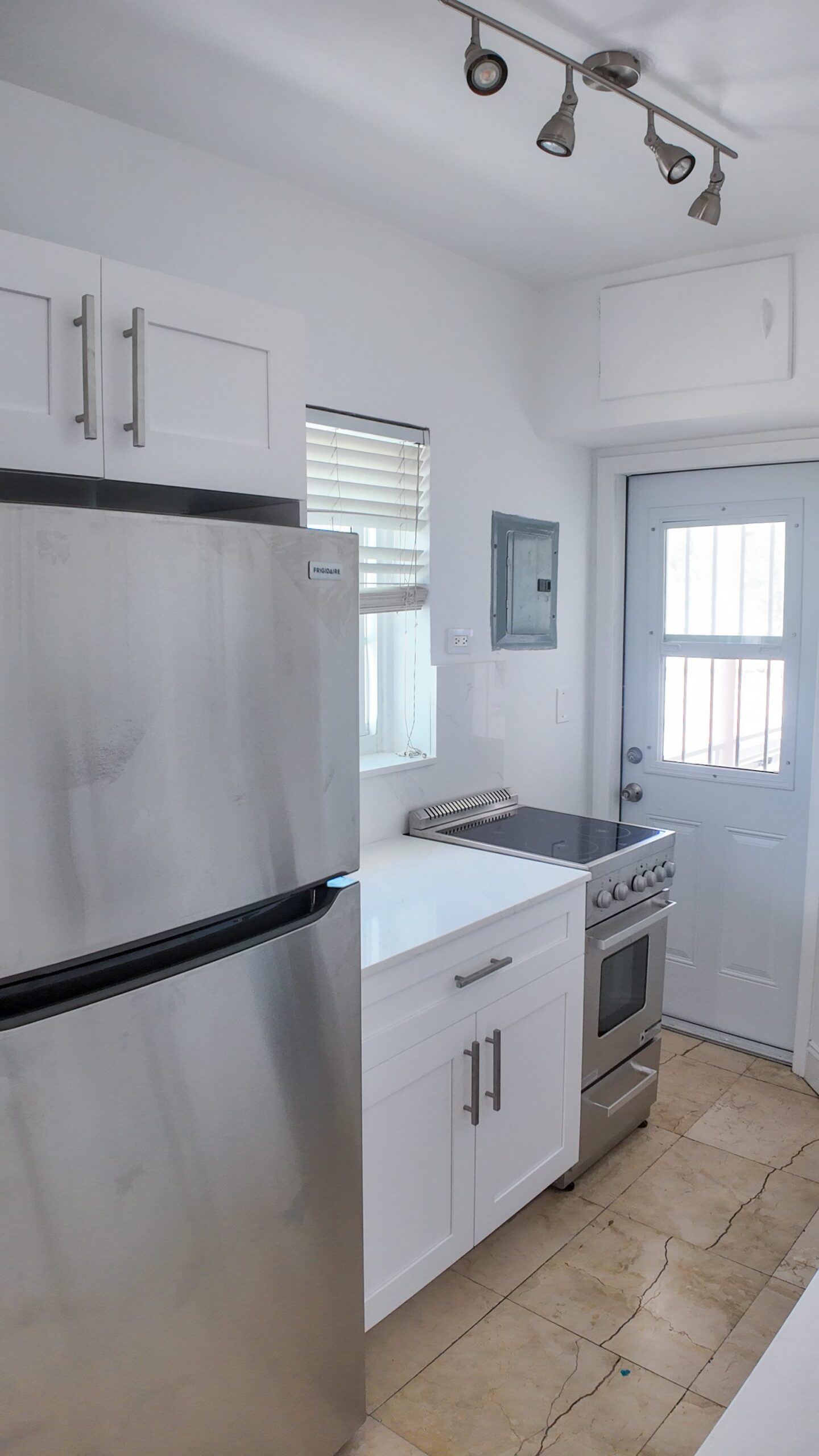 Kitchen Remodeling project photo 9 - MAV Design and Build, Houston TX area